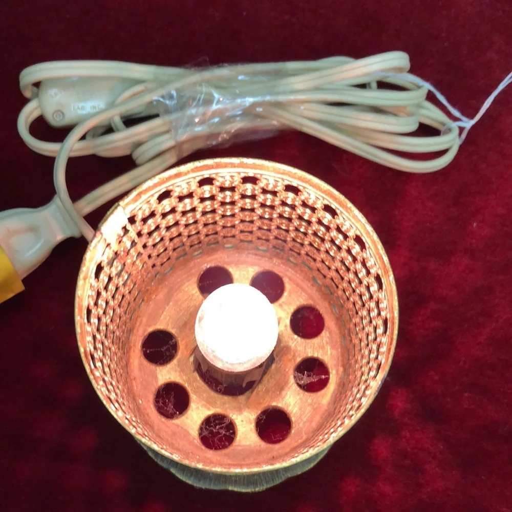 VINTAGE MATSON‎ GOLD TONE ELECTRIC VANITY LIGHT 6” small LAMP